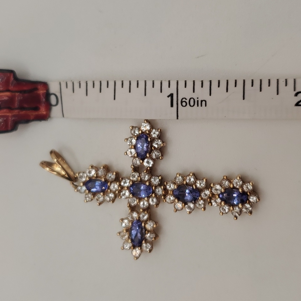 10kt gold Tanzanite cross pendant necklace - Picture 4 of 5